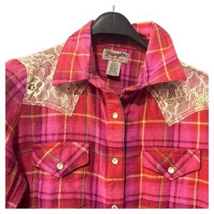 Wrangler Wrancher Pink Plaid Western‎ Shirt with Lace Yoke Detail Medium